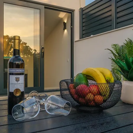 Blue Sky Pool Villa-gm Vila *