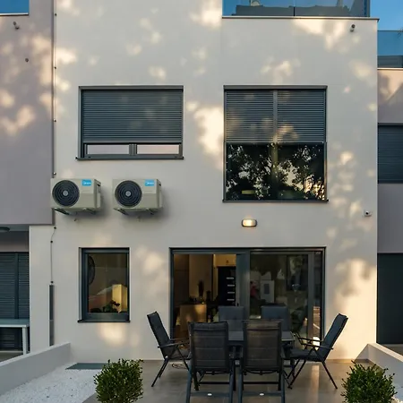 Blue Sky Pool Villa-gm Villa Vodice