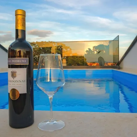 Blue Sky Pool Villa-gm Villa *