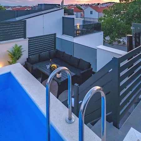 Blue Sky Pool Villa-gm *