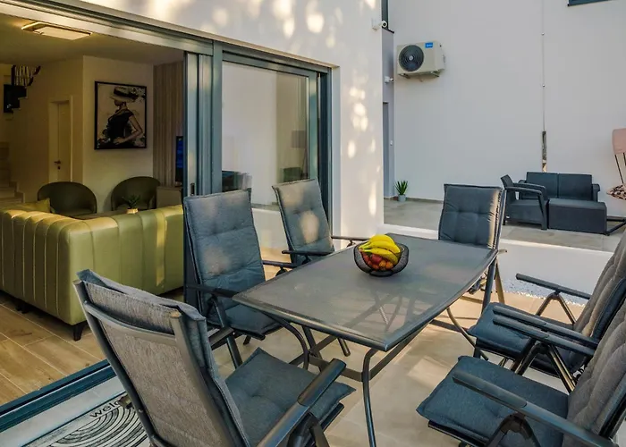 Blue Sky Pool Villa-gm *