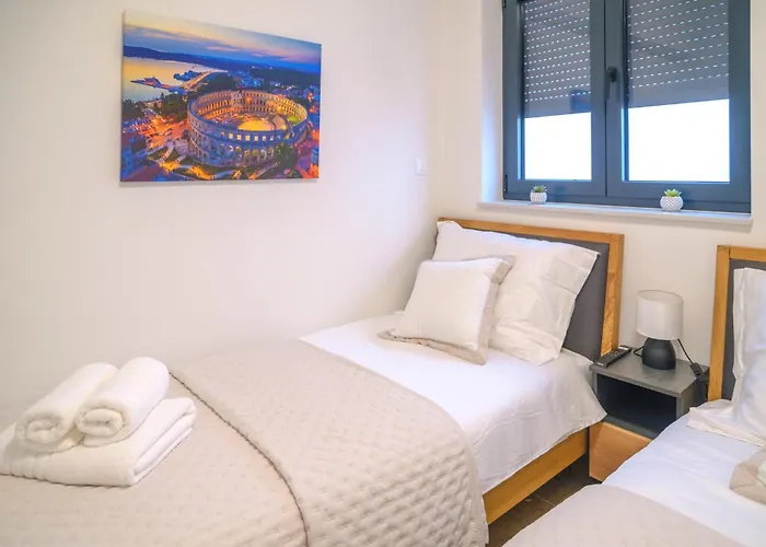 Blue Sky Pool Villa-gm * Vodice