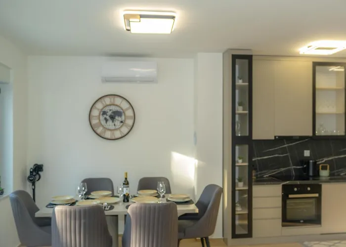 Blue Sky Pool Villa-gm Villa *