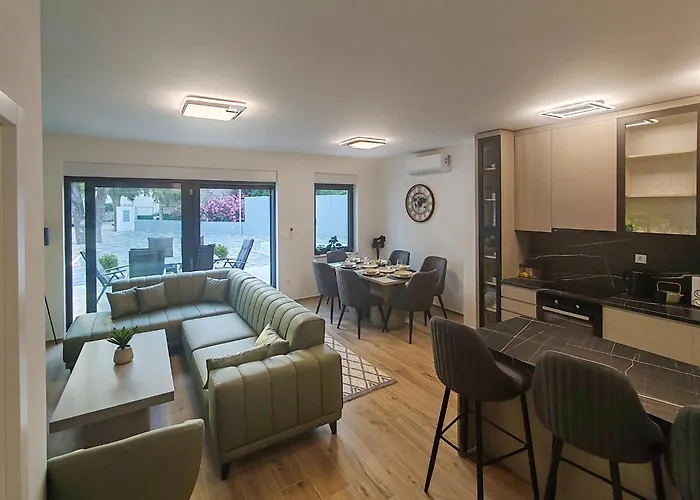 Blue Sky Pool Villa-gm * Vodice